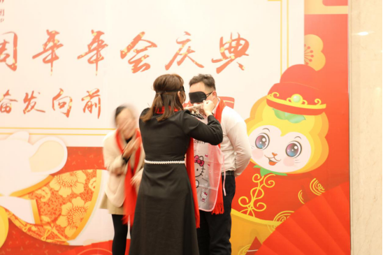葫蘆娃集團八周年慶典，共譜華章，精彩不落幕！1546.png